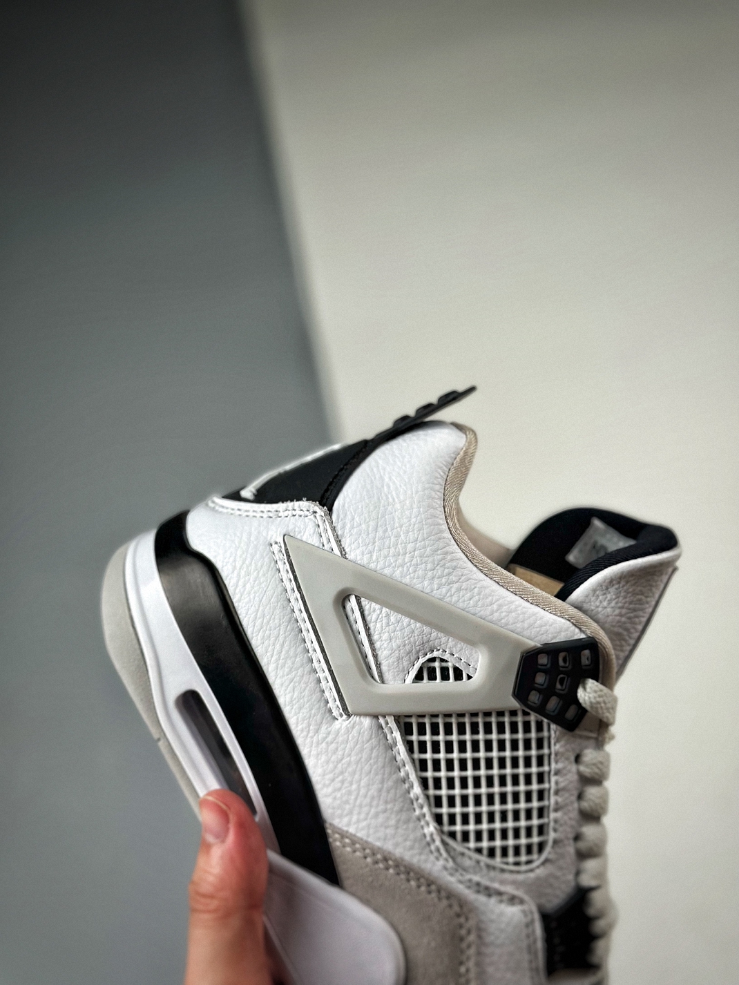 Air Jordan 4 